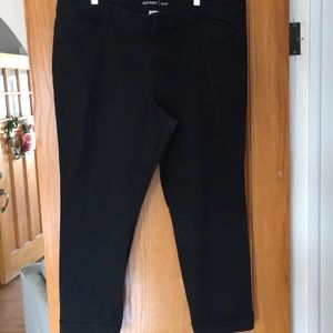 Old Navy Pixie Chinos